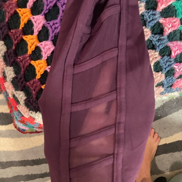 dark purple lululemon leggings - Picture 3 of 5